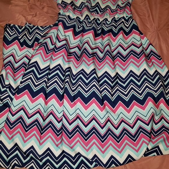 Dress - Picture 1 of 2